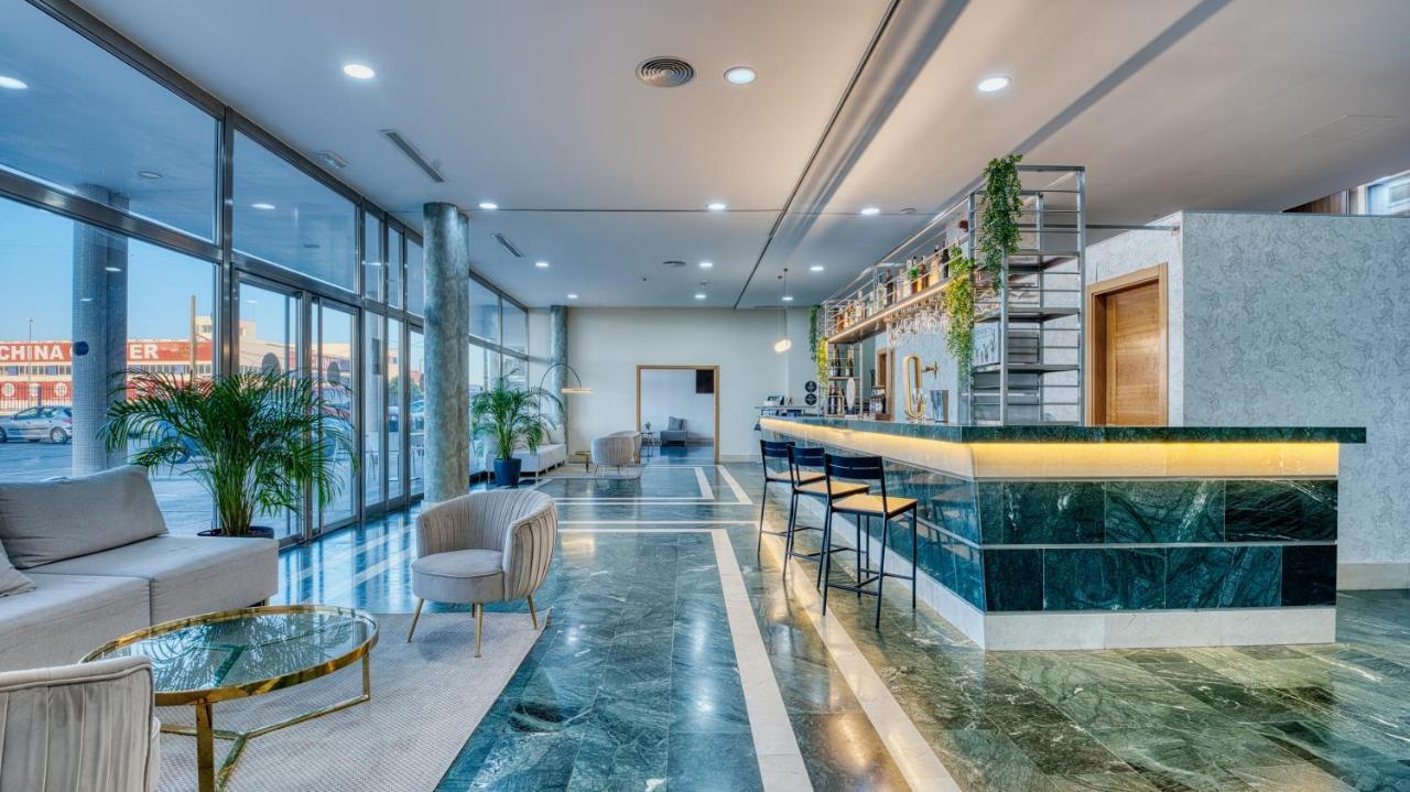 Checkin Madrid Мостолес Екстер'єр фото